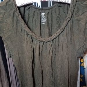 Medium green Gap top